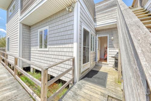 Ocean Bay Park Apartment | The Surfcomber Condos