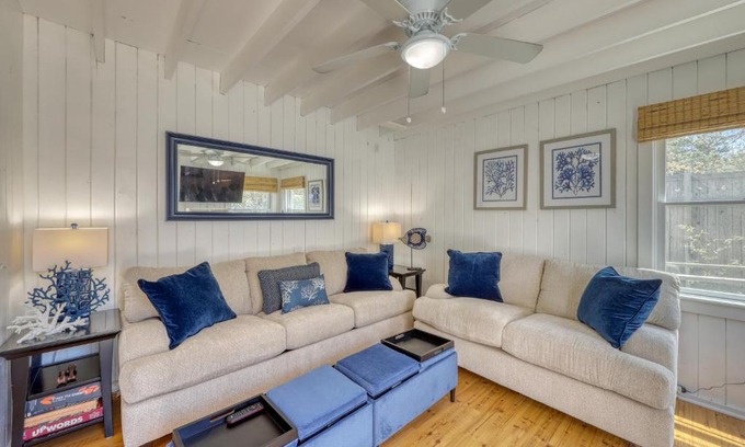 Ocean Bay Park Apartment | The Surfcomber Multi-Residence Home