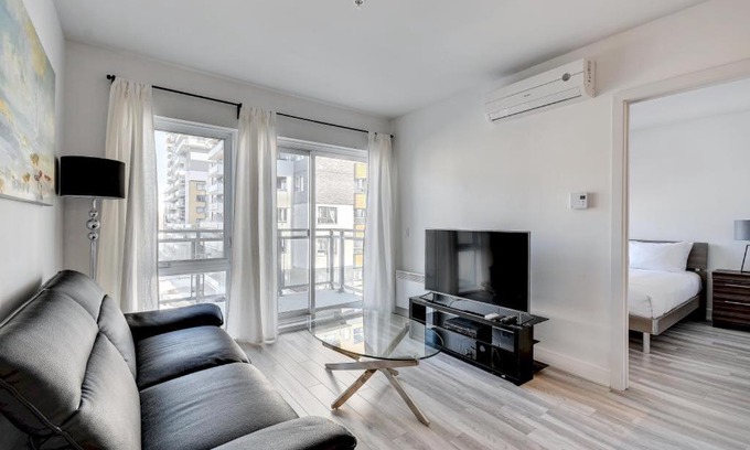 Old Ottawa East Apartment | The Sven
