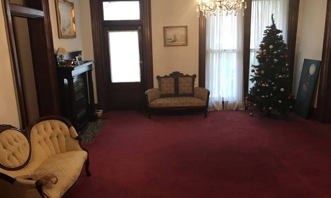 Crawfordsville House | The Tanner mansion
