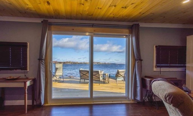 Prince Edward Cottage | The tans will fade, but the memories will last forever.