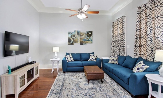 West Riverside House | The Tchoup Shop
