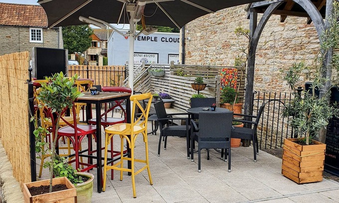 Temple Cloud Bed & Breakfast | The Temple Inn