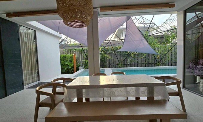 Hin Lek Fai Villa | The Ten Poolvilla Huahin