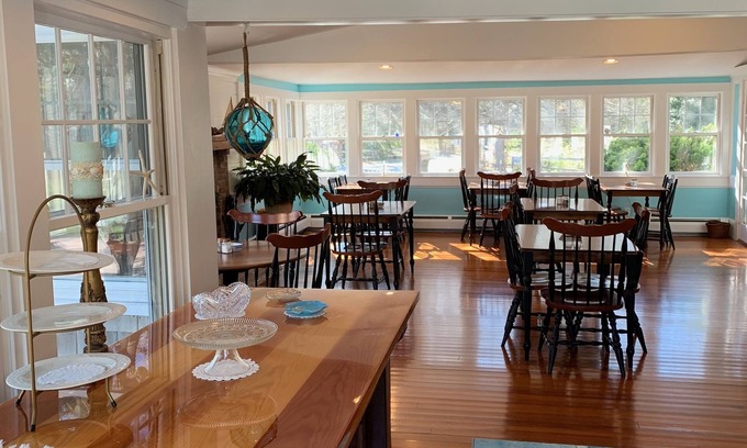 West Harwich Bed & Breakfast | The Tern Inn Bed & Breakfast and Cottages