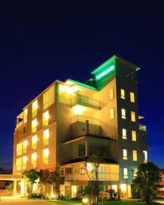 Nakhon Si Thammarat Hotel | The Terrace Hotel
