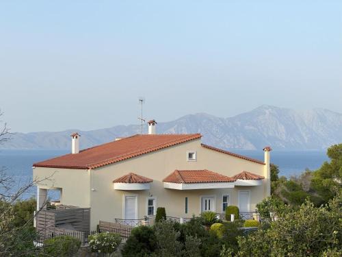 Theologos House | The Theologos Guesthouse
