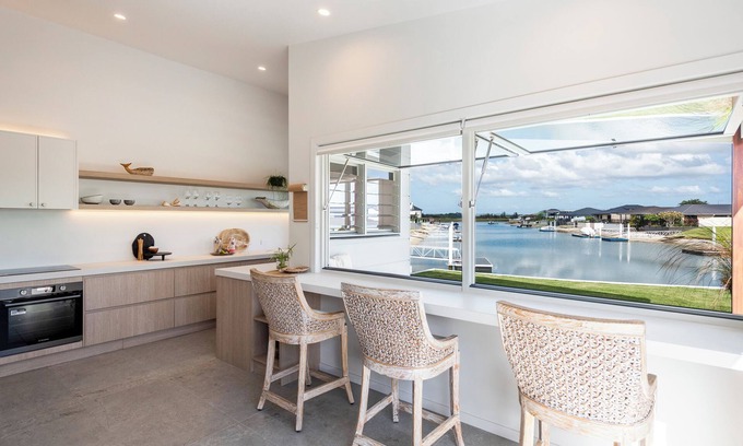 Yamba House | THE Tides -yambannew Waterfront Luxe Abode