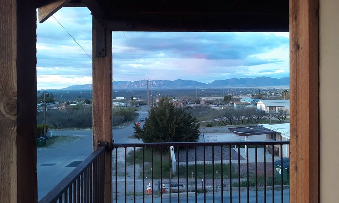 Tombstone Hotel | The Tombstone Motel