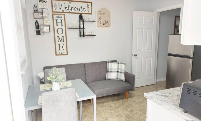 Tampa Apartment | The Torres' Loft West Tampa MidTown Raymond James Stadium