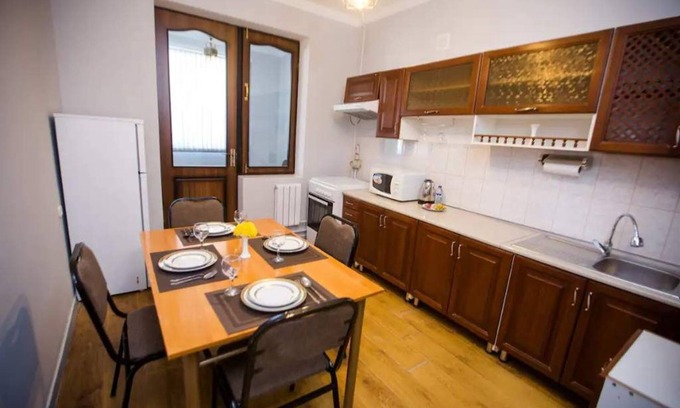 Chirchiq Apartment | The traveler's apartment.