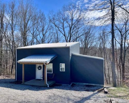 Logan House | The Treetop Retreat – Family Getaway in Scenic Hocking Hills