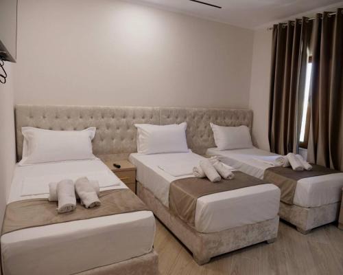 Kamez Bed & Breakfast | The Trio Nest