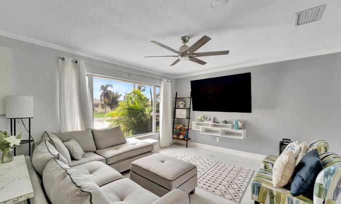 Caloosahatchee House | The Turquoise Turtle
