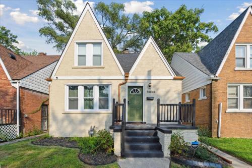 Detroit House | The Urban Delight in Detroit-DMC and Detroit lions