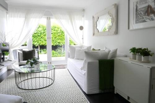 St. Mary's Bay House | The Urban Haven