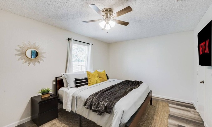 Fort Worth House | *The Urban Solace* Garage! Arcade! King Bed! 《NTFX》