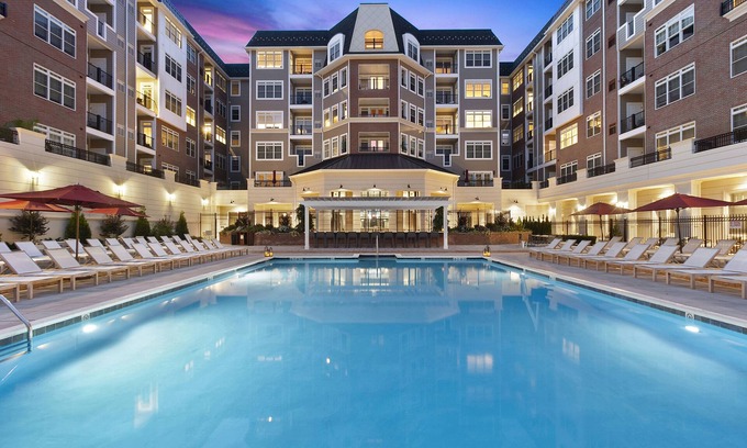 East Garden City Hotel | The Vanderbilt Hotel Suites