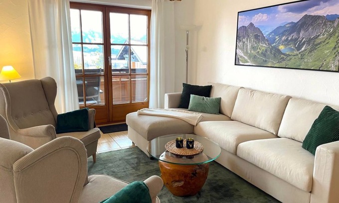 Obermaiselstein Apartment | THE View - Fewo Rubihorn - Landhaus Obermaiselstein "the View"