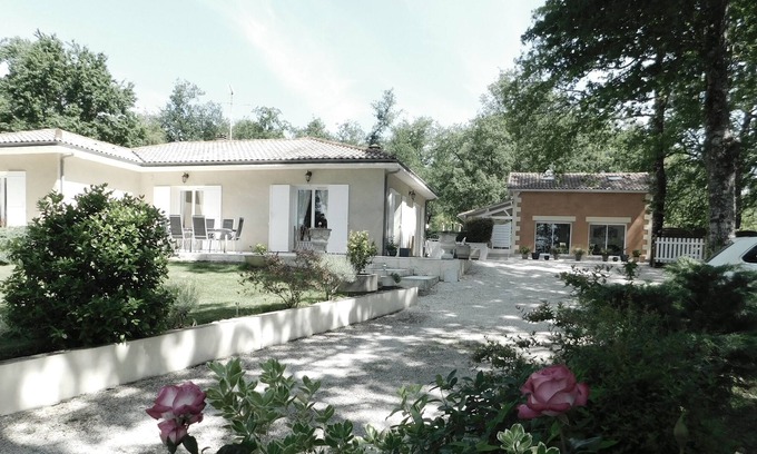 Pomport Villa | The villa of the Mas des Chênes in the heart of the bastides of Périgord