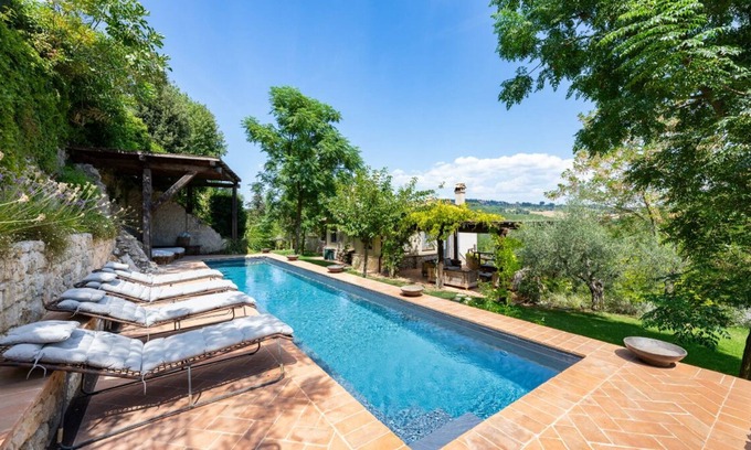 Amelia Villa | The Villa on the Ancient Walls 5 *L