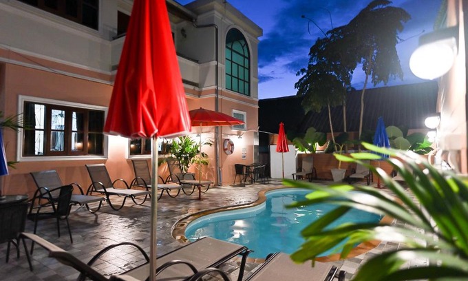 Nanai Road Hotel | The Villa Residences Resort