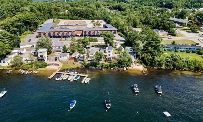 Gilford House | The Village of Paugus Bay Studio Close To It All!