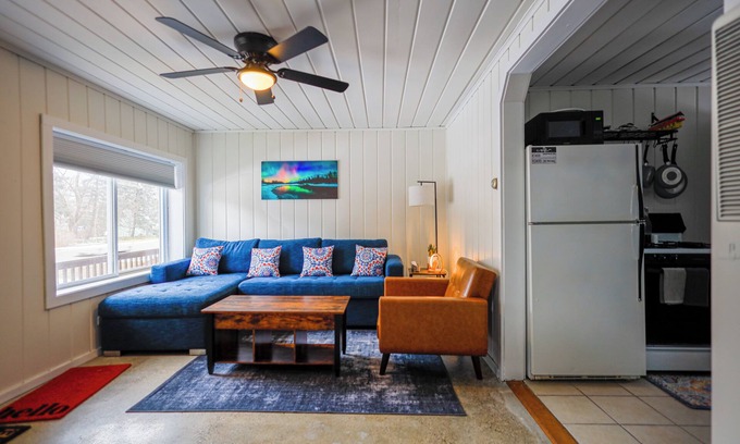 Port Austin Hotel | The Vintage Two at Lakeshore Pines is a cozy 2 bd/1ba unit with Beach Access!