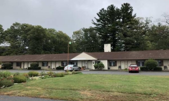 Walpole Hotel | The Walpole Motel