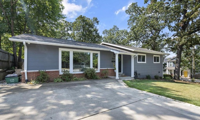 Fayetteville House | The Warhol
