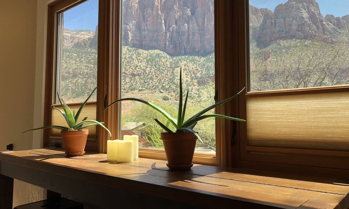 Zion National Park South Entrance Apartment | The Watchman View Tower ~ Explore Zion National Park!
