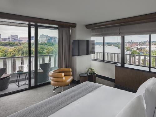 Foggy Bottom Hotel | The Watergate Hotel Georgetown