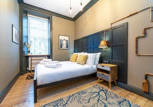 Gifford Apartment | The Waverley Park Residence