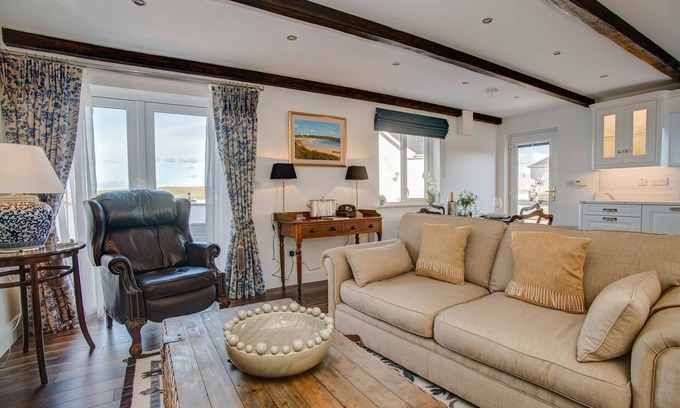 Annagry House | The Wee House, Luxury Holiday Home for couples