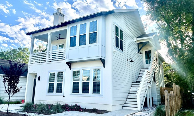 Biloxi House | The Wellington Penthouse - in the heart of downtown Ocean Springs!