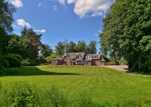 Glasgow Hotel | The West Highland Way Pitches