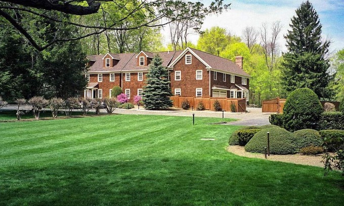 Ridgefield Hotel | The West Lane Inn - Family Suite with Kitchenette