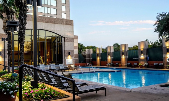 Vance Jackson Hotel | The Westin San Antonio North