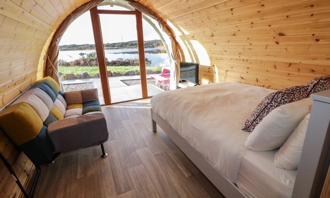 Burtonport Cottage | The Wheelhouse Pod No. 7