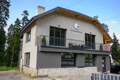Borovets Apartment | The White Horse Apartments