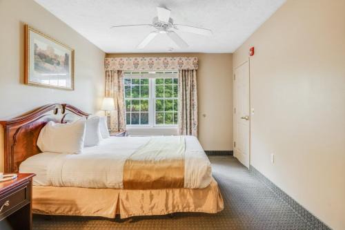 Lake Harmony Hotel | The Willowbrook Golf Hotel At Split Rock