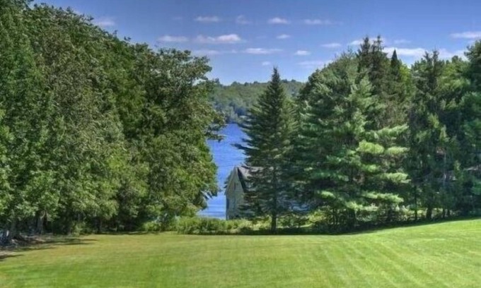 Jefferson House | The Willows/Damariscotta Lake