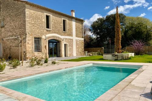 Beaulieu House | The winegrower- Swimming pool bowling alley and air conditioning !