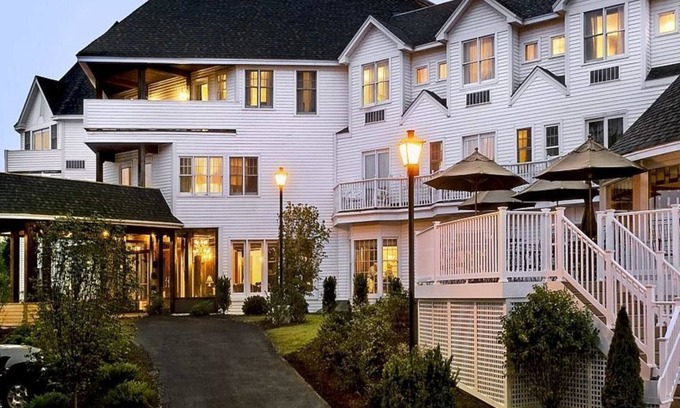 Wolfeboro Hotel | The Wolfeboro Inn