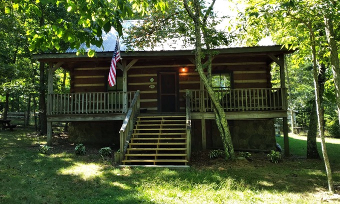 Mentone Cabin | THE WOODLANDS - VERY QUIET SECLUDED CABIN