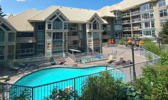 Upper Village Condo | The Woodrun by Whiski Jack