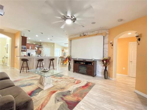 Gibsonton House | The Woodsfamily Residence