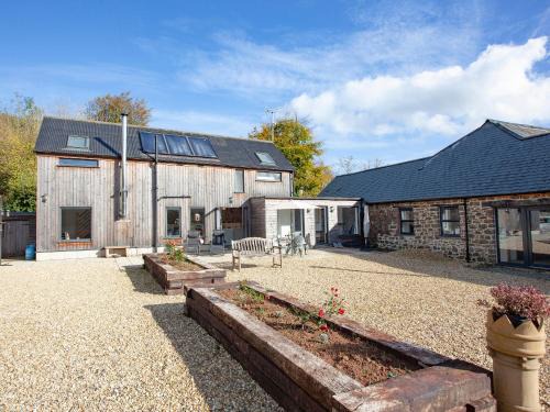 Black Torrington House | The Woodshed