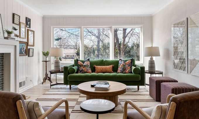 Prairie Village House | The Woodson - Elite Overland Park Home + Game Room