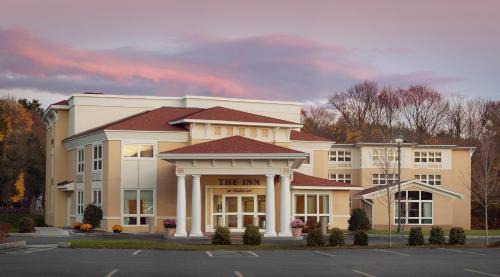 Beverly Hotel | The Wylie Inn and Conference Center at Endicott College